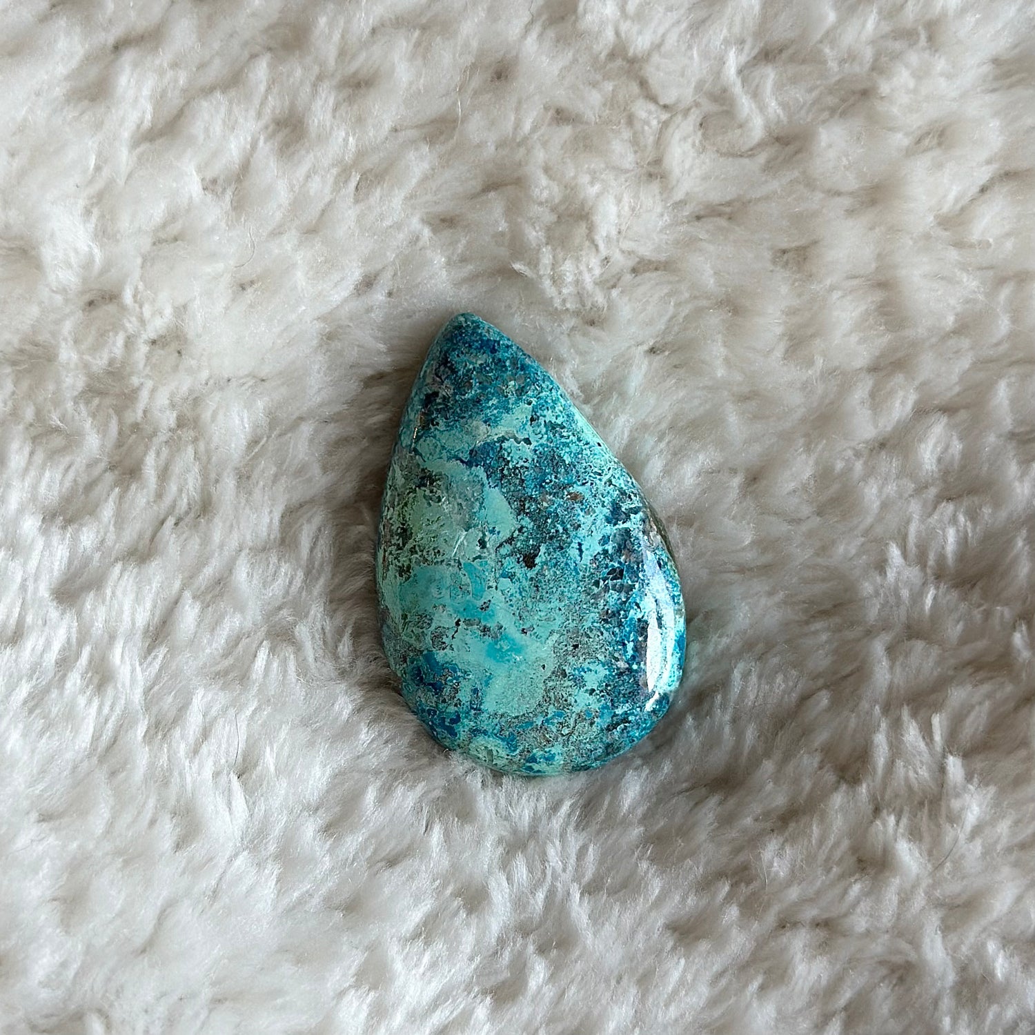 Cabochon Shattuckite